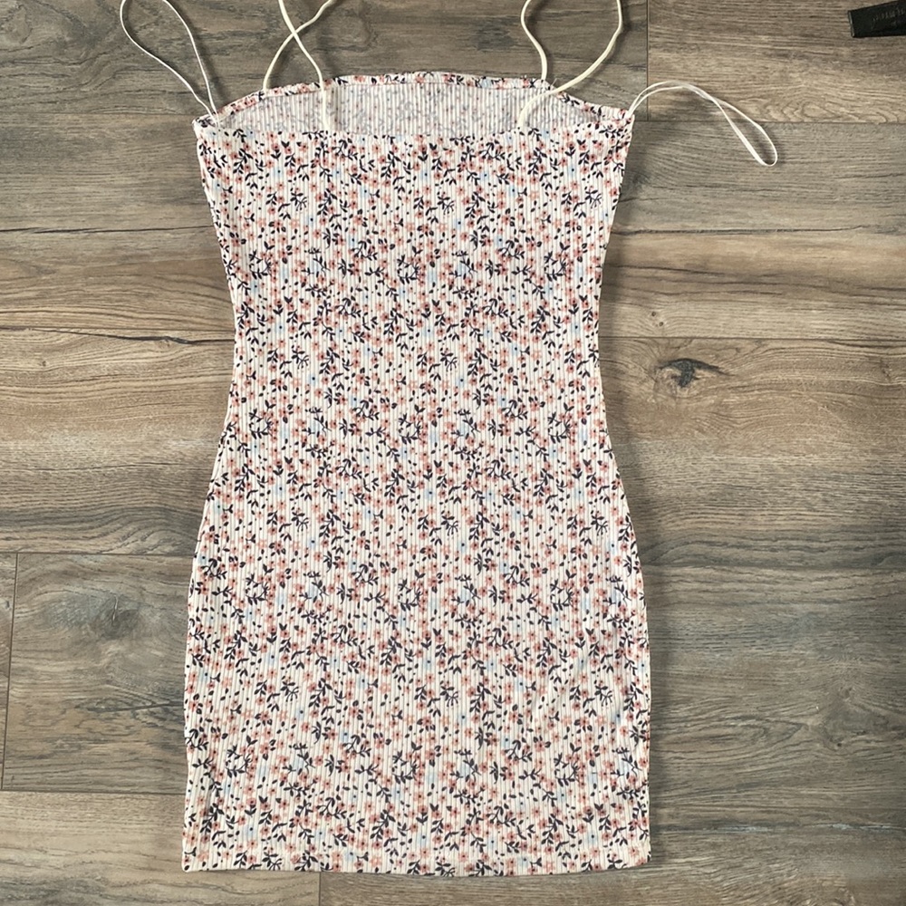Mini floral dress - Picture 4 of 6